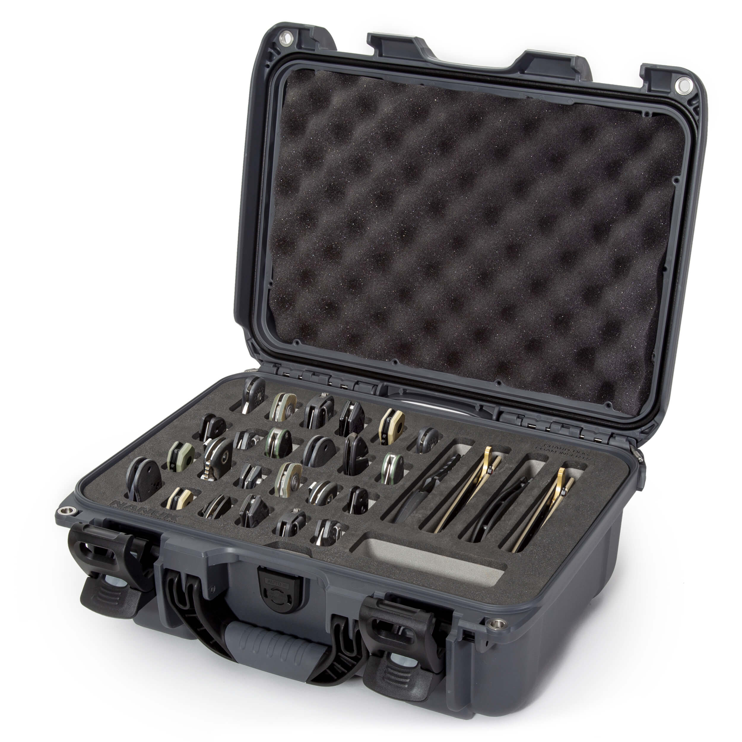 NANUK 915 28-Knives Case Graphite side view 